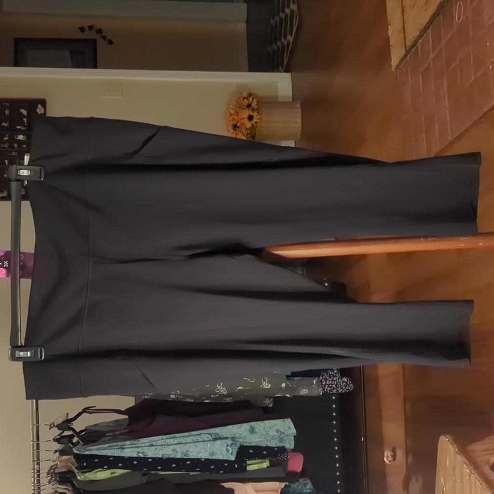 NWT Tek Gear Shapewear Black Capri 3X